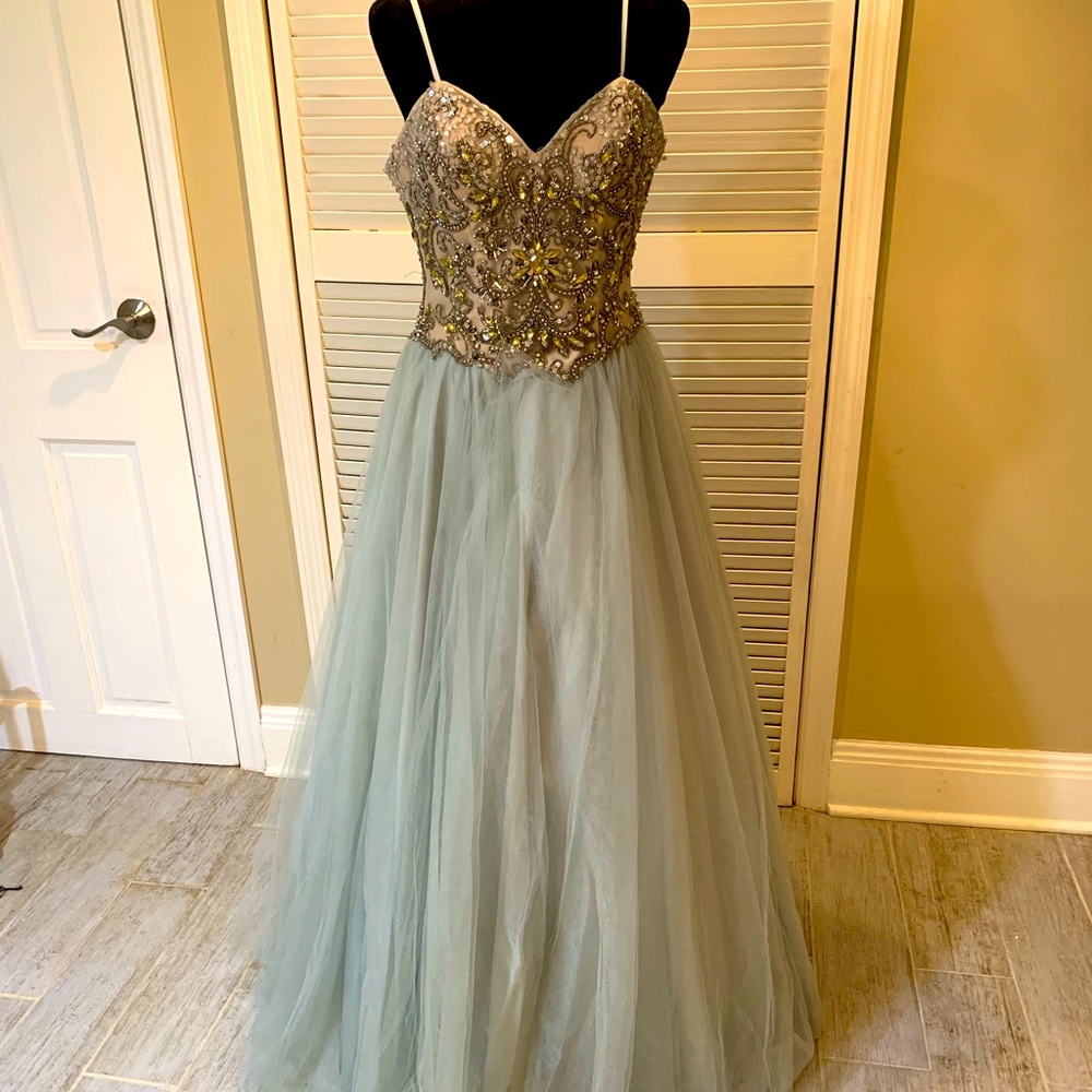 Terani Couture Dusty Aqua Strapless Sequin and Tulle Ballgown Sz 0 Fairy Prom